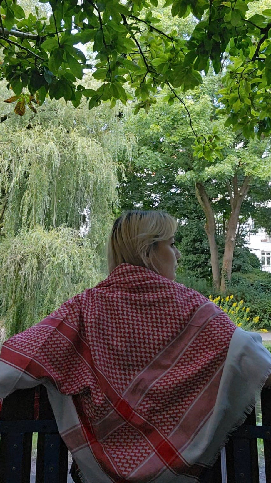 red keffiyeh