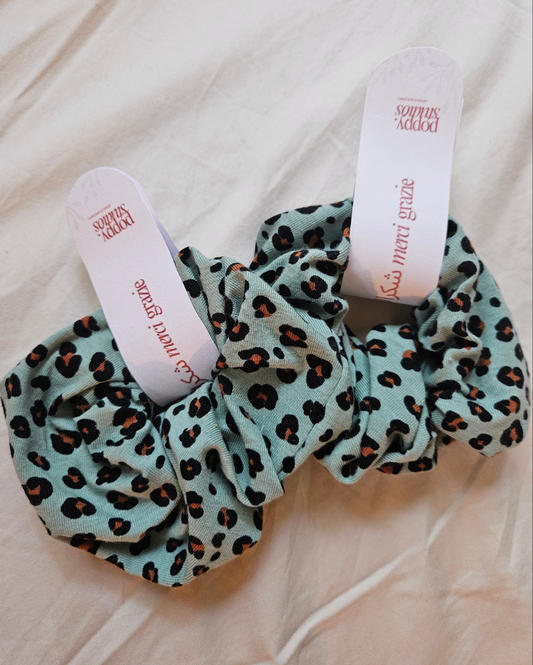 scrunchie "blue leopard"